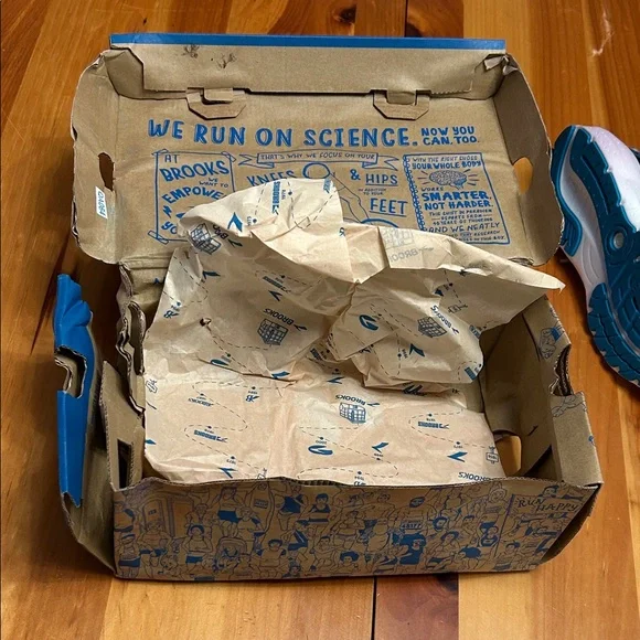 Brooks glycerine 20 navy, lavender, and Teal. Size 6.5M. New. Amazing deal. - Picture 7 of 10